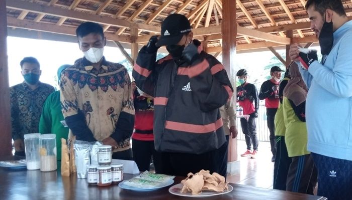 Stabilkan Harga Porang, Wali Kota Madiun Akan Buka Restoran Berbahan Serba Porang Stabilkan Harga Porang, Wali Kota Madiun Akan Buka Restoran Berbahan Serba Porang