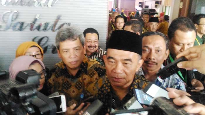 Hadiri Hardiknas di Kota Malang, Mendiknas Tekankan 4 Poin Penting Bagi Para Guru