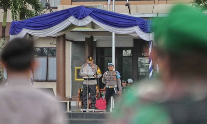 Polres Blitar Terjunkan 106 Personel saat Operasi Keselamatan Semeru 2025 Polres Blitar Terjunkan 106 Personel saat Operasi Keselamatan Semeru 2025