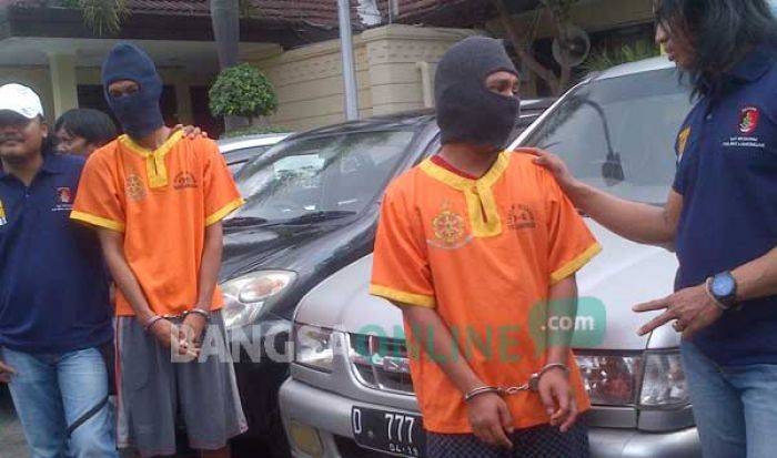 Dua Pelaku Penggelapan Mobil antar Kota Diringkus Polres Lamongan Dua Pelaku Penggelapan Mobil antar Kota Diringkus Polres Lamongan