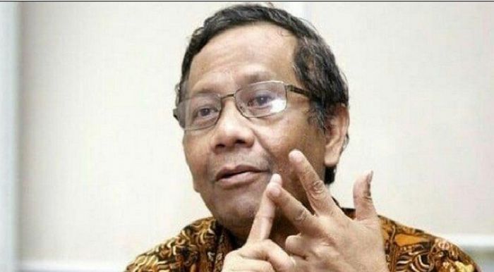 ​Pemerintah Tak Khawatir, Mahfud MD: Rizieq Shihab Bukan Khomeini, Kalau Khomeini Orang Suci