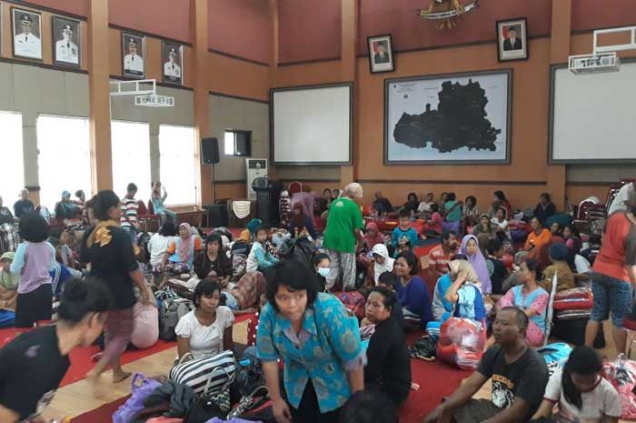 Dinkes dan RSUD Pacitan Pastikan Stok Obat untuk Pengungsi Aman Dinkes dan RSUD Pacitan Pastikan Stok Obat untuk Pengungsi Aman