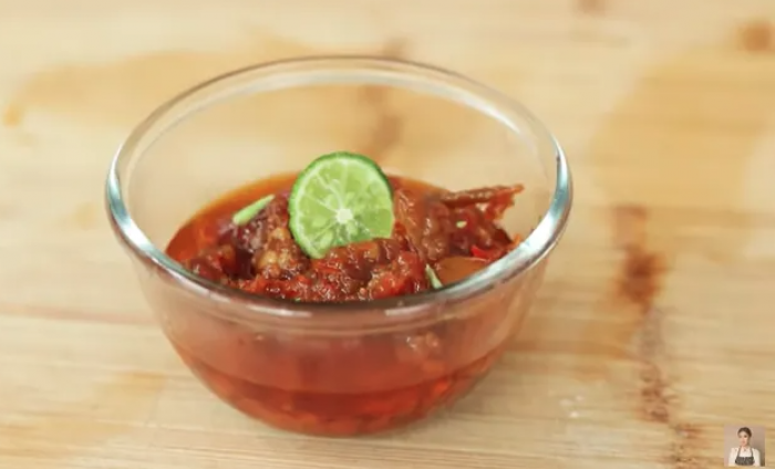 Bikin Auto Nambah! Resep Sambal Tomat yang Cocok dengan Ayam Goreng ala Chef Devina Hermawan Bikin Auto Nambah! Resep Sambal Tomat yang Cocok dengan Ayam Goreng ala Chef Devina Hermawan