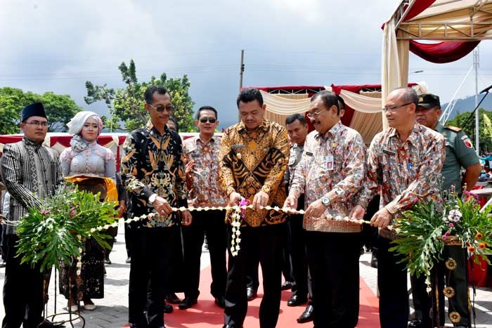 Peresmian Taman Ghanjaran Desa Ketapanrame Kec. Trawas Diprediksi Bantu Dongkrak PAD Peresmian Taman Ghanjaran Desa Ketapanrame Kec. Trawas Diprediksi Bantu Dongkrak PAD
