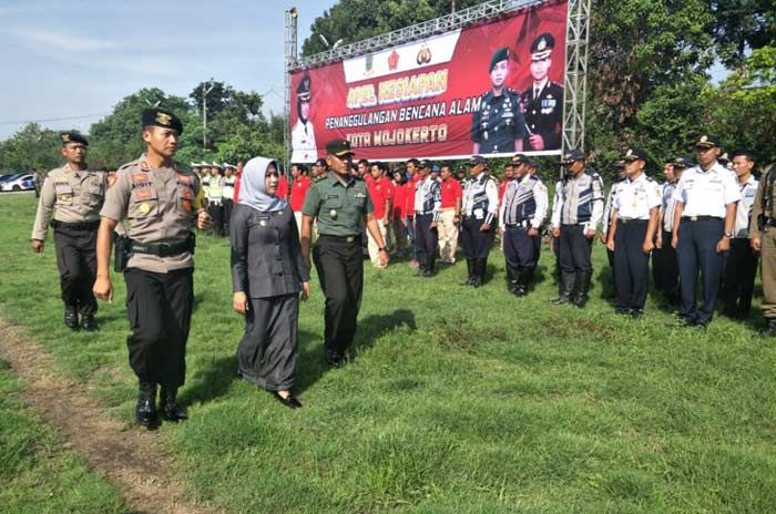 Apel Gelar Pasukan Kesiapsiagaan Penanggulangan Bencana Alam Bersama Tiga Pilar