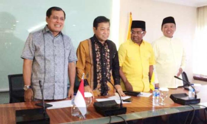 Putaran Dua Pilkada DKI: PAN Pastikan Dukung Anies-Sandi, Dukungan Golkar Pecah? Putaran Dua Pilkada DKI: PAN Pastikan Dukung Anies-Sandi, Dukungan Golkar Pecah?