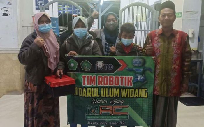 Dua Siswa MI Darul Ulum Widang Lolos Final Kompetisi Robot Tingkat Nasional Dua Siswa MI Darul Ulum Widang Lolos Final Kompetisi Robot Tingkat Nasional