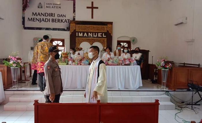 Laksanakan Pengamanan, Upaya Berikan Rasa Aman Umat Kristen Dalam Beribadah Laksanakan Pengamanan, Upaya Berikan Rasa Aman Umat Kristen Dalam Beribadah