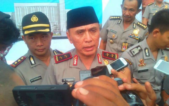 Polisi Temukan 3 Penyandang Dana Kasus Makar, Ratna Sarumpaet Minta Petinggi FPI Diperiksa Polisi Temukan 3 Penyandang Dana Kasus Makar, Ratna Sarumpaet Minta Petinggi FPI Diperiksa
