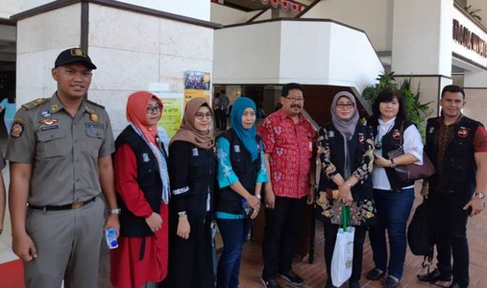 ​Pemkot Surabaya Sosialisasi Perda Kawasan Tanpa Rokok di Untag dan Unitomo