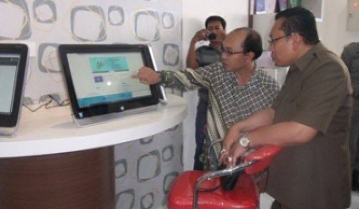 Bupati Dadang Resmikan Gedung Pusat Data Situbondo Bupati Dadang Resmikan Gedung Pusat Data Situbondo
