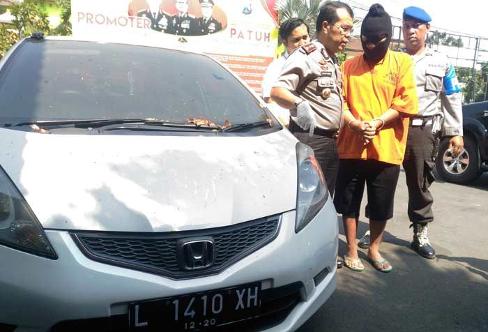 Bermodalkan Akun FB Abal-Abal, Guru Main Tipu-tipu hingga Raup Rp 3,5 M Bermodalkan Akun FB Abal-Abal, Guru Main Tipu-tipu hingga Raup Rp 3,5 M