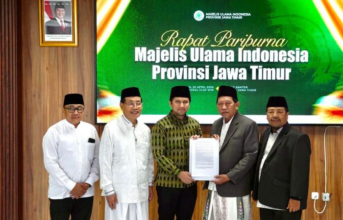 Rapat Paripurna MUI Jatim Tetapkan Prof. Abdul Halim Soebahar sebagai Ketua Umum Baru