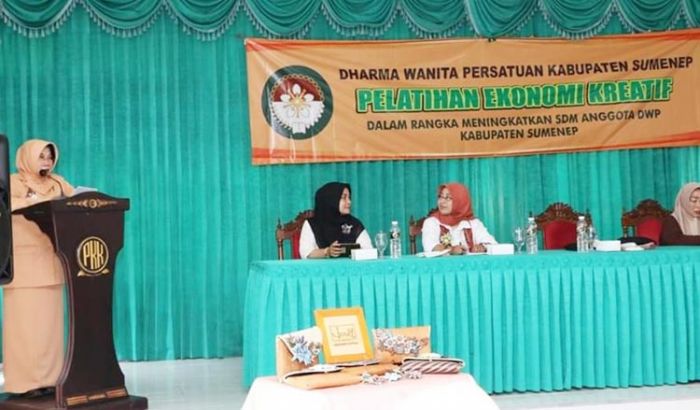 Tingkatkan Kesejahteraan, DWP Gelar Pelatihan Ekonomi Kreatif