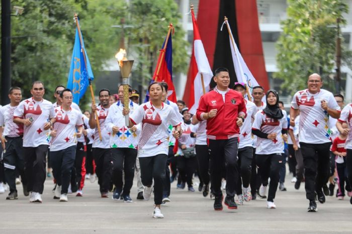 Pawai Obor SEA Games 2023 Telah Tiba di Jakarta, Upaya Pemantik Semangat Atlet Indonesia Pawai Obor SEA Games 2023 Telah Tiba di Jakarta, Upaya Pemantik Semangat Atlet Indonesia