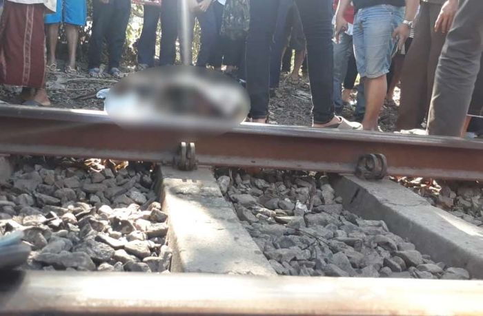 Hendak Nyeberang, Pria Paruh Baya Tewas Mengenaskan Disambar Kereta Api Pertamina Hendak Nyeberang, Pria Paruh Baya Tewas Mengenaskan Disambar Kereta Api Pertamina