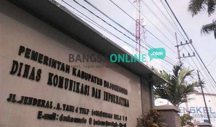 Tower Bodong Tetap Tegak Bediri, Satpol PP Bojonegoro Tak Bernyali Tower Bodong Tetap Tegak Bediri, Satpol PP Bojonegoro Tak Bernyali