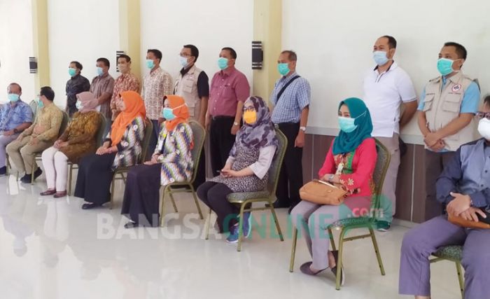 Minimnya APD, Forum Tenaga Kesehatan Minta Pemkab Jombang Lakukan Inovasi Minimnya APD, Forum Tenaga Kesehatan Minta Pemkab Jombang Lakukan Inovasi
