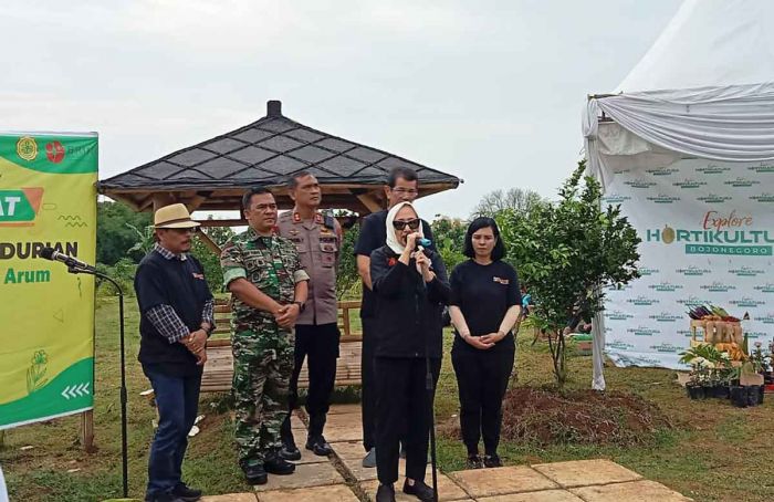 Dua Varietas Durian Lokal Bojonegoro Raih Sertifikat dari Kementan Dua Varietas Durian Lokal Bojonegoro Raih Sertifikat dari Kementan