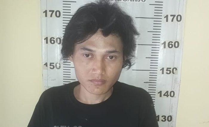 Sempat Kecohkan Petugas, Warga Sukodono Sidoarjo Diringkus Berikut Sabu 72,54 Gram Sempat Kecohkan Petugas, Warga Sukodono Sidoarjo Diringkus Berikut Sabu 72,54 Gram