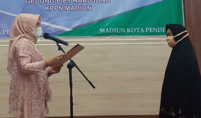 Terpilih sebagai Ketua Gahari, Dewi Kurniasari Bakal Prioritaskan Legalitas Komunitas Terpilih sebagai Ketua Gahari, Dewi Kurniasari Bakal Prioritaskan Legalitas Komunitas