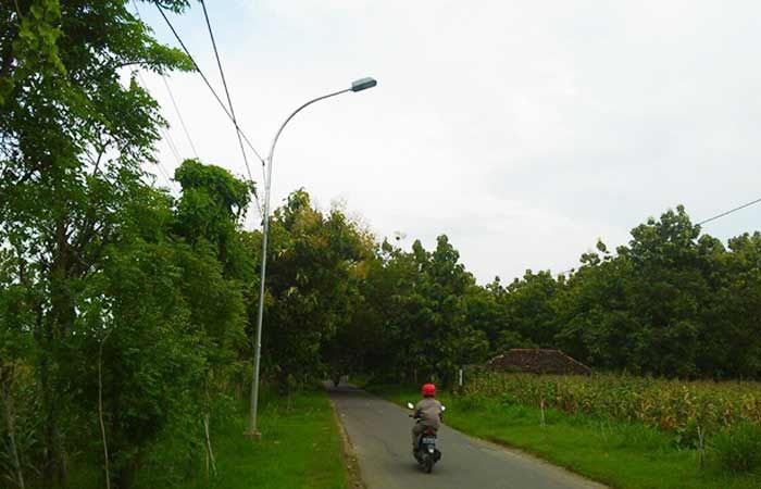 Tak Kunjung Dibenahi, PJU di Kerek Kembali Dikeluhkan Warga Tak Kunjung Dibenahi, PJU di Kerek Kembali Dikeluhkan Warga