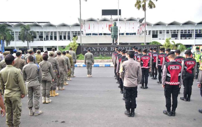 Petugas Gabungan Ikuti Apel Bersama di Alun-Alun Jember Petugas Gabungan Ikuti Apel Bersama di Alun-Alun Jember