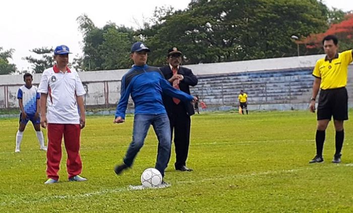 Turnamen Sepak Bola Bupati Cup I di Mojokerto Resmi Dibuka
