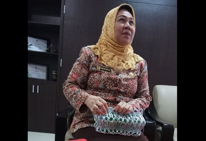 Dinkes Kota Mojokerto Serahkan 5 Sarden ke BPOM Jatim Dinkes Kota Mojokerto Serahkan 5 Sarden ke BPOM Jatim