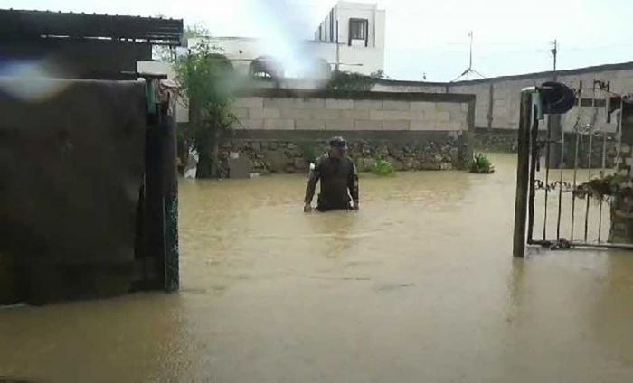 Intensitas Hujan Tinggi, 7 Kecamatan di Bangkalan Terendam Banjir, Ketinggian Air Capai 1,5 Meter Intensitas Hujan Tinggi, 7 Kecamatan di Bangkalan Terendam Banjir, Ketinggian Air Capai 1,5 Meter