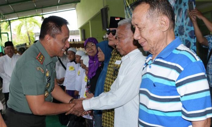 Peduli Kesehatan Masyarakat, Kodam Brawijaya Sediakan Pengobatan dan Khitan Massal Gratis Peduli Kesehatan Masyarakat, Kodam Brawijaya Sediakan Pengobatan dan Khitan Massal Gratis