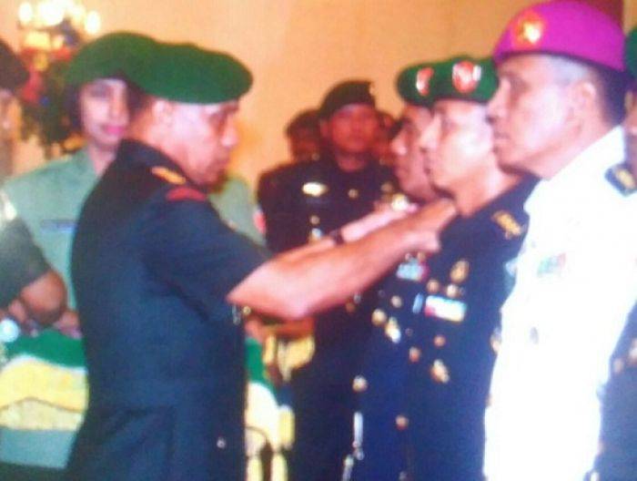 Lima Pejabat Kodam V/Brawijaya Lakukan Sertijab Lima Pejabat Kodam V/Brawijaya Lakukan Sertijab