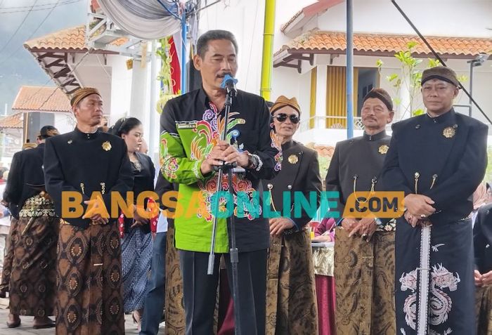 Tradisi Labuhan Sarangan Datangkan Wisatawan, Pj Sekda Magetan: Kalau Bisa hingga Mancanegara Tradisi Labuhan Sarangan Datangkan Wisatawan, Pj Sekda Magetan: Kalau Bisa hingga Mancanegara