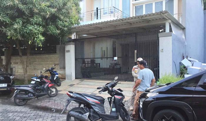 Bobol ATM Rekannya, Baby Sitter di Surabaya Dilaporkan ke Polisi Bobol ATM Rekannya, Baby Sitter di Surabaya Dilaporkan ke Polisi