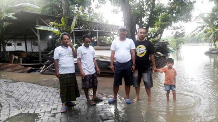 Banjir di Gresik Kian Meluas, Korban Butuh Bantuan Banjir di Gresik Kian Meluas, Korban Butuh Bantuan