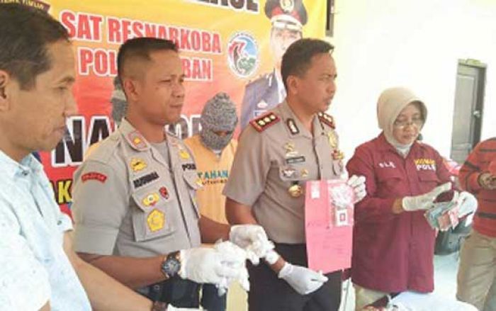 Antarkan Sabu 4,7 Gram ke Pelanggan, Pemuda Asal Gresik Ditangkap Antarkan Sabu 4,7 Gram ke Pelanggan, Pemuda Asal Gresik Ditangkap