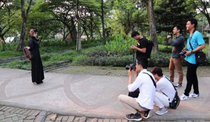 Semarakkan Ramadan di Jombang, Komunitas Fotografi Ini Gelar Foto Hunting Amal Semarakkan Ramadan di Jombang, Komunitas Fotografi Ini Gelar Foto Hunting Amal