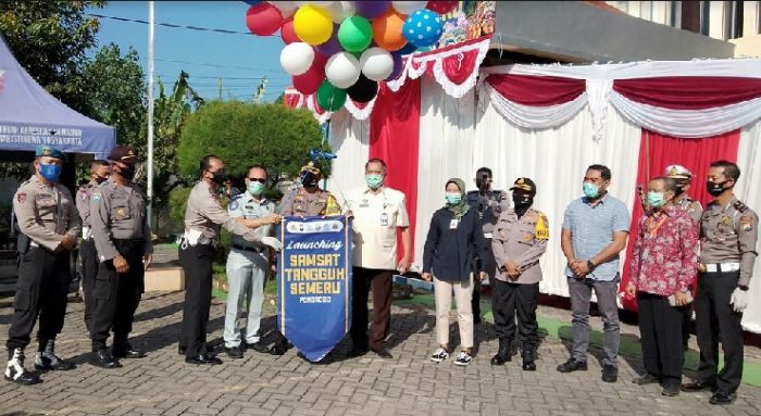 Kapolres Ponorogo Launching Samsat Tangguh Kapolres Ponorogo Launching Samsat Tangguh
