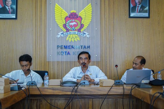 Evaluasi Kegiatan Statistik Sektoral 2024, Diskominfo Kota Kediri Apresiasi 10 PIC OPD Terbaik Evaluasi Kegiatan Statistik Sektoral 2024, Diskominfo Kota Kediri Apresiasi 10 PIC OPD Terbaik