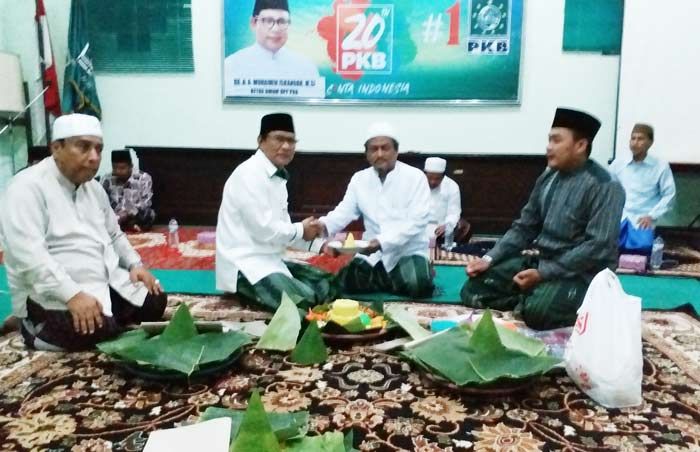 Peringati Harlah ke-20, PKB Bangkalan Tumpengan Peringati Harlah ke-20, PKB Bangkalan Tumpengan