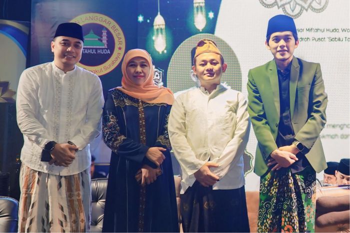 Gus Iqdam: Khofifah itu Tawadhu dan Andhap Asor Gus Iqdam: Khofifah itu Tawadhu dan Andhap Asor