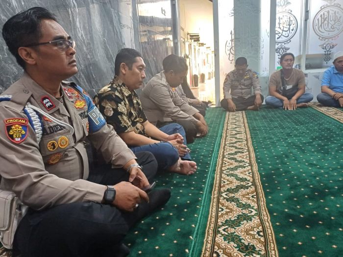 Pengamanan Pilkada Serentak, Personel Polsek Krembung Sidoarjo Jalani Pembekalan Rohani Pengamanan Pilkada Serentak, Personel Polsek Krembung Sidoarjo Jalani Pembekalan Rohani
