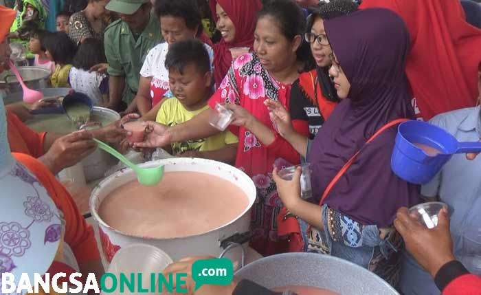 Serunya Warga Desa Banjardowo Berebut Es Dawet Menyambut Tahun Baru Islam 1440 Hijriyah