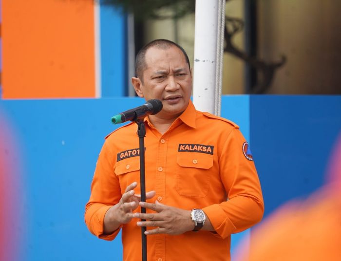 Awan Panas Guguran hingga 8,5 Km, BPBD Jatim: Semeru Naik ke Level Siaga