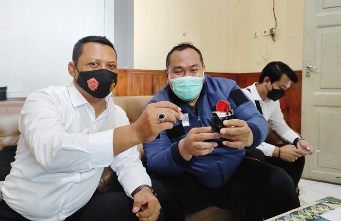 Lapas Blitar Dilempar Sabu Seberat 0,26 Gram Pakai Botol Bekas Lem Lapas Blitar Dilempar Sabu Seberat 0,26 Gram Pakai Botol Bekas Lem