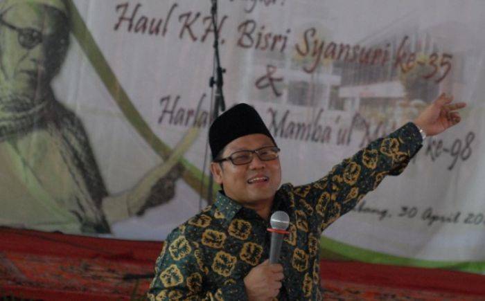 Menakertrans Minta Hari Buruh Jadi Momentum Solidaritas Menakertrans Minta Hari Buruh Jadi Momentum Solidaritas