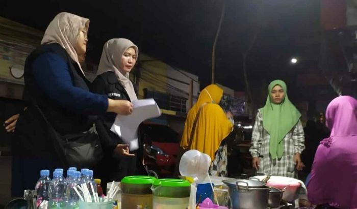 Antisipasi Patok Harga Aji Mumpung saat Lebaran, Pemkot Kediri Minta PKL Jalan Dhoho Tulis Harga Antisipasi Patok Harga Aji Mumpung saat Lebaran, Pemkot Kediri Minta PKL Jalan Dhoho Tulis Harga