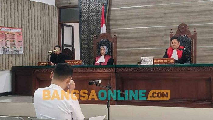 Sidang Kasus Mutilasi di Kediri: Terdakwa Nangis saat Bacakan Pledoi, Jaksa Tegaskan Keadilan Sidang Kasus Mutilasi di Kediri: Terdakwa Nangis saat Bacakan Pledoi, Jaksa Tegaskan Keadilan
