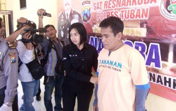 Bawa 1 Poket Sabu, Pria Asal Bangkalan Madura Ditangkap di Hotel Ratna Tuban Bawa 1 Poket Sabu, Pria Asal Bangkalan Madura Ditangkap di Hotel Ratna Tuban