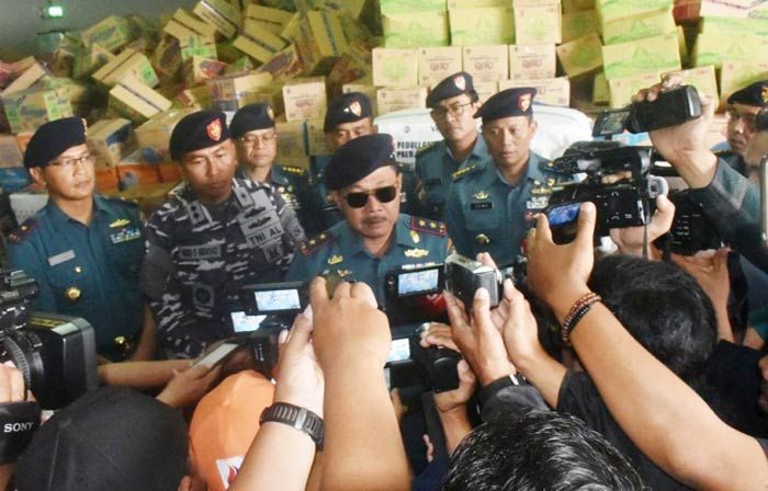 Koarmada II Kirim Unsur Bantuan ke Lokasi Gempa Palu Koarmada II Kirim Unsur Bantuan ke Lokasi Gempa Palu